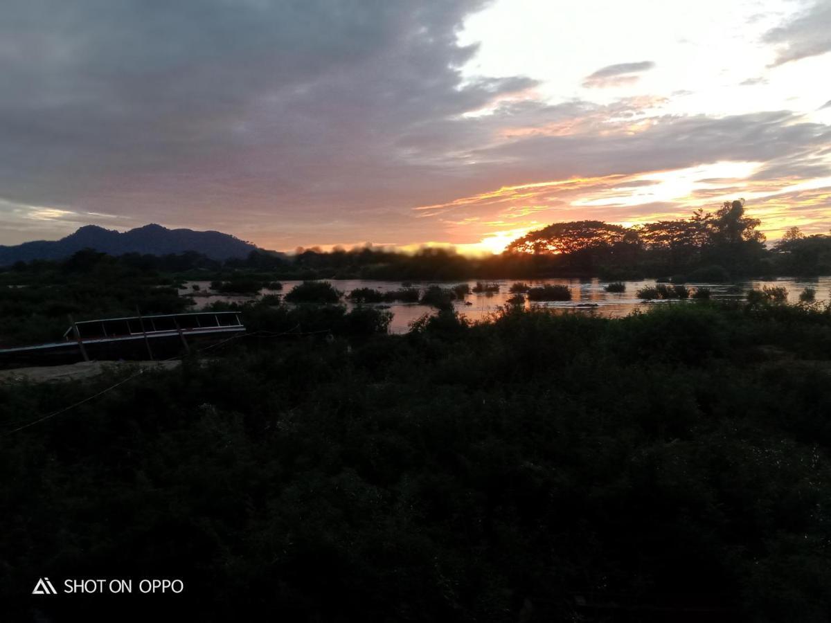Sompong Sunset View Guest House Ban Dondét Esterno foto